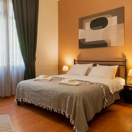 2br Historical & Spacious Apt. In Heart Of Taksim * Istanbulská provincie