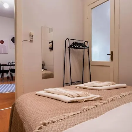 2br Historical & Spacious Apt. In Heart Of Taksim * Istambul